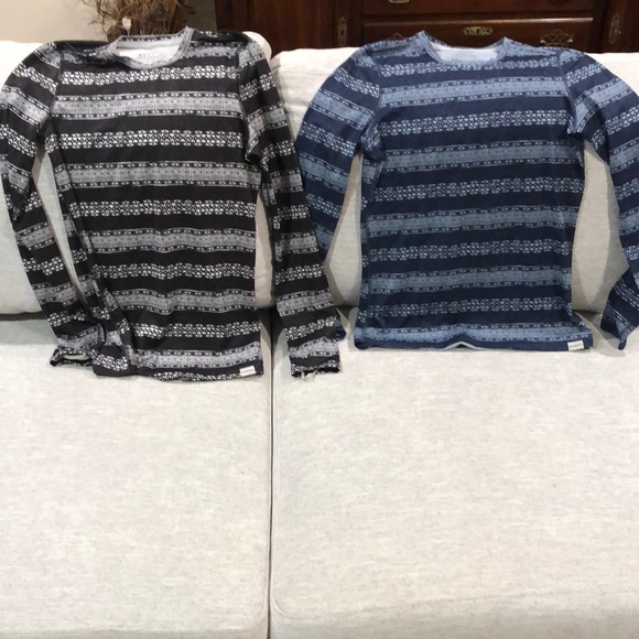 Patagonia - 2 Women’s XS Base layer soft tops for amazing comfort in all sports! - Picture 1 of 10